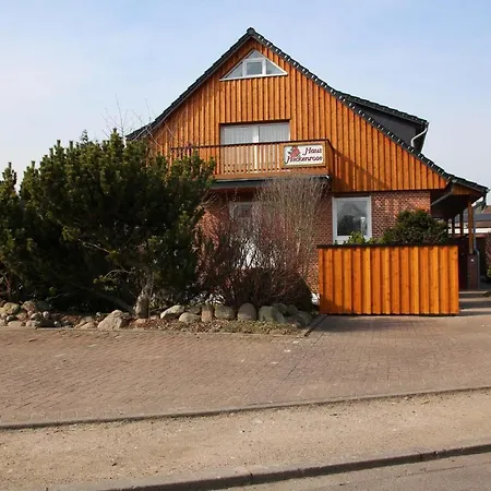 Haus Heckenrose Whg 1 Og Kellenhusen